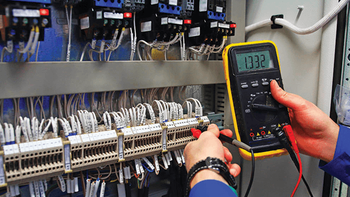 Diagnóstico predictivo de fallas en interruptores de potencia mediante análisis dinámico